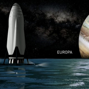 Volgens Musk wordt het met dit systeem ook mogelijk om voorbij Mars te reizen, bijvoorbeeld naar Europa, een maan van Jupiter
